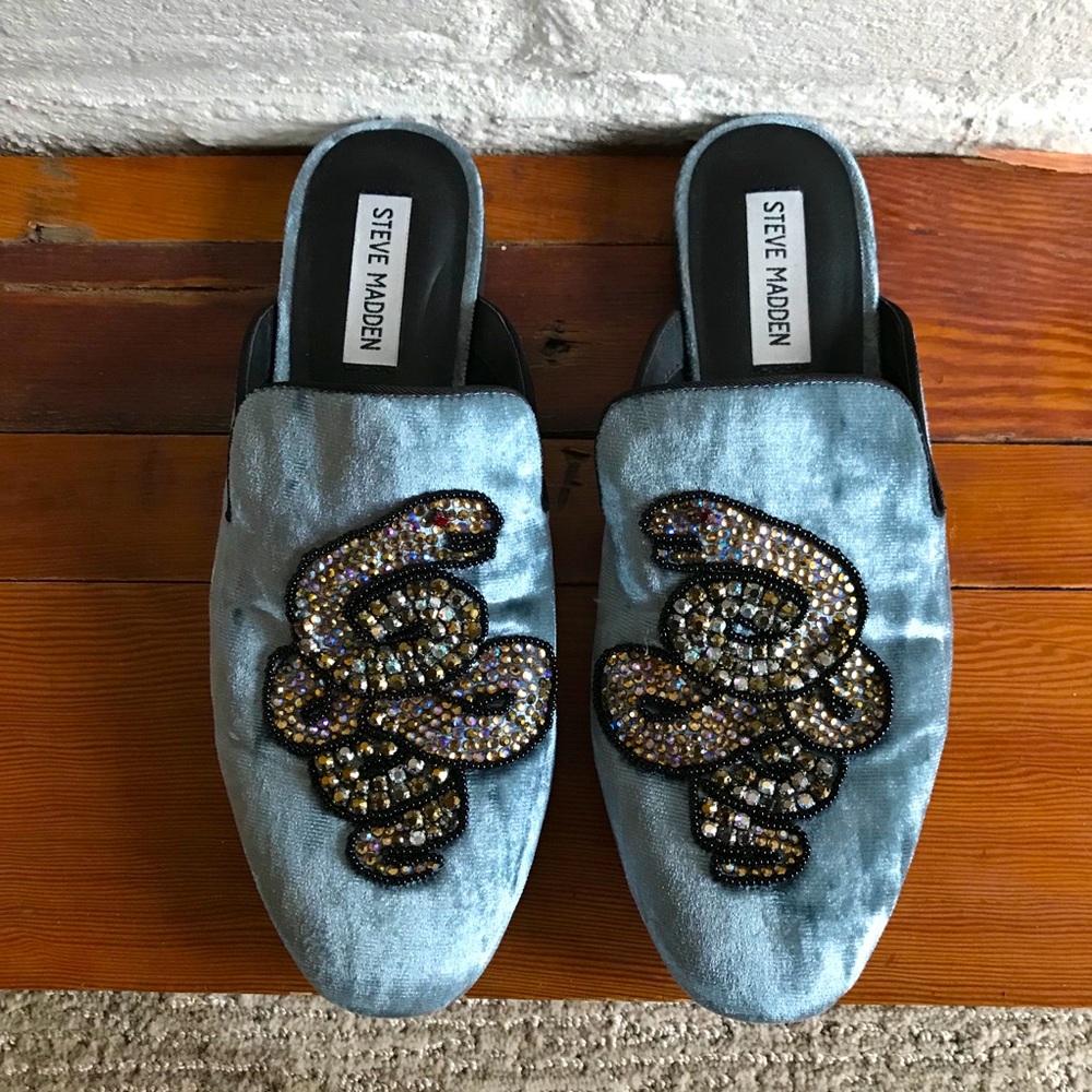 Steve Madden Hydes Blue Velvet Snake Loafer Mules